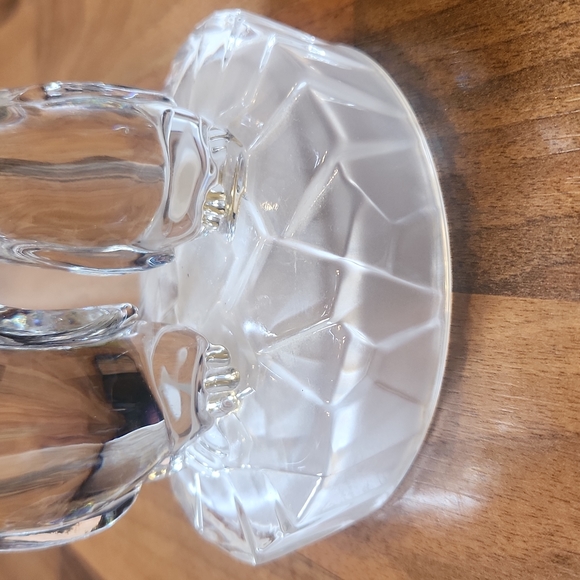 Royal Crystal Mother & Baby Penguin On Frosted Base Paperweight - Picture 4 of 14